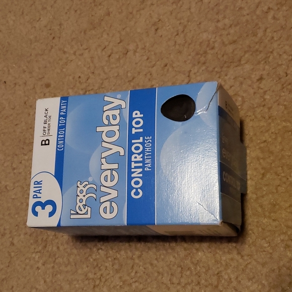 New 3 pairs of size B full length nude hose, and 3 new B full length off black - Picture 4 of 5